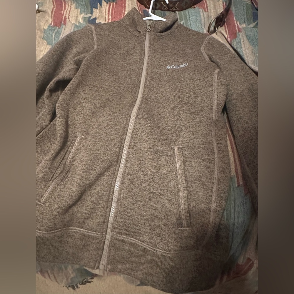 Columbia size medium women’s zip up jacket
